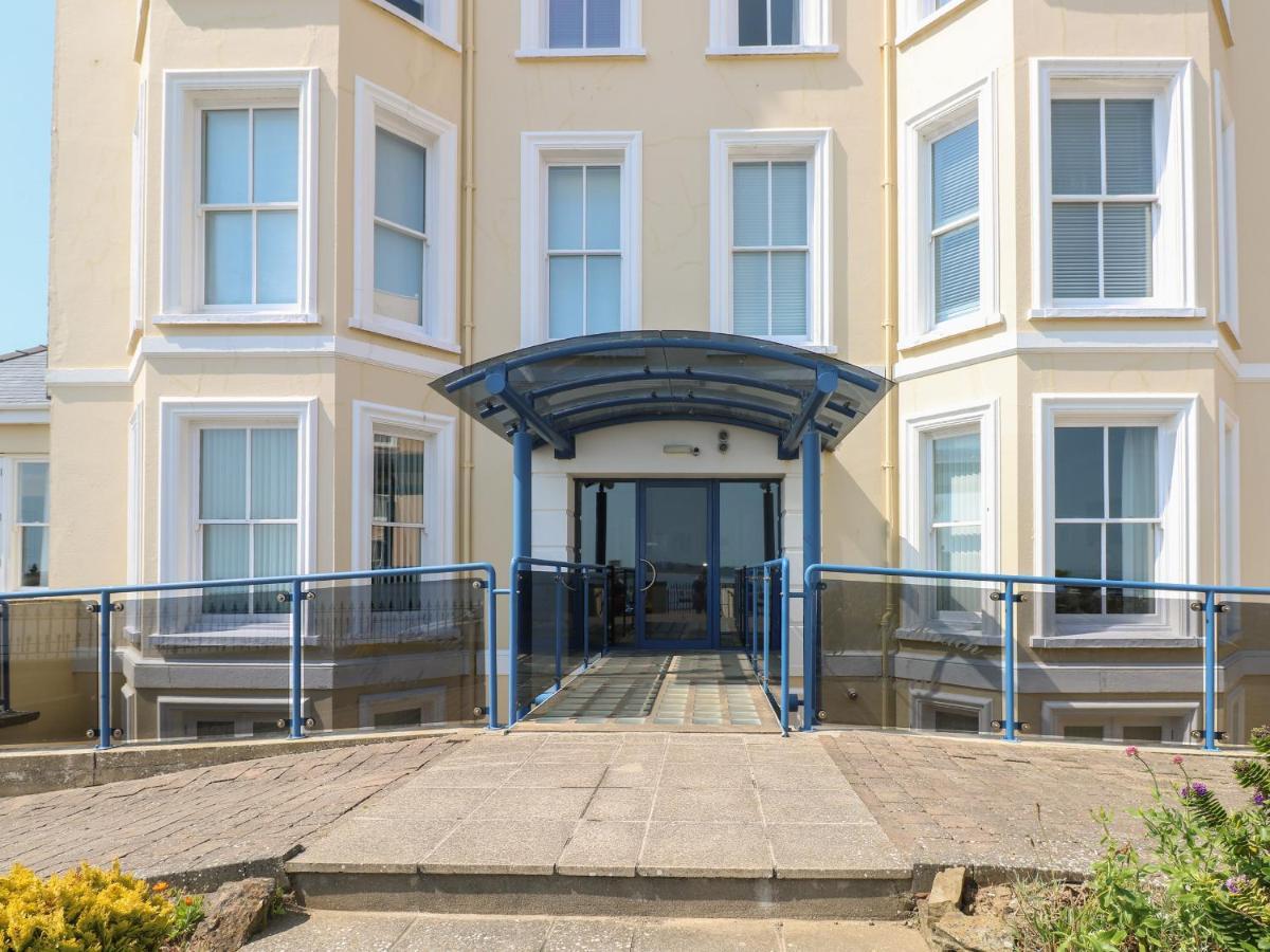 6 South Beach Court Тенби Экстерьер фото